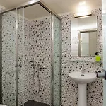 Ideon Hotel 2*
